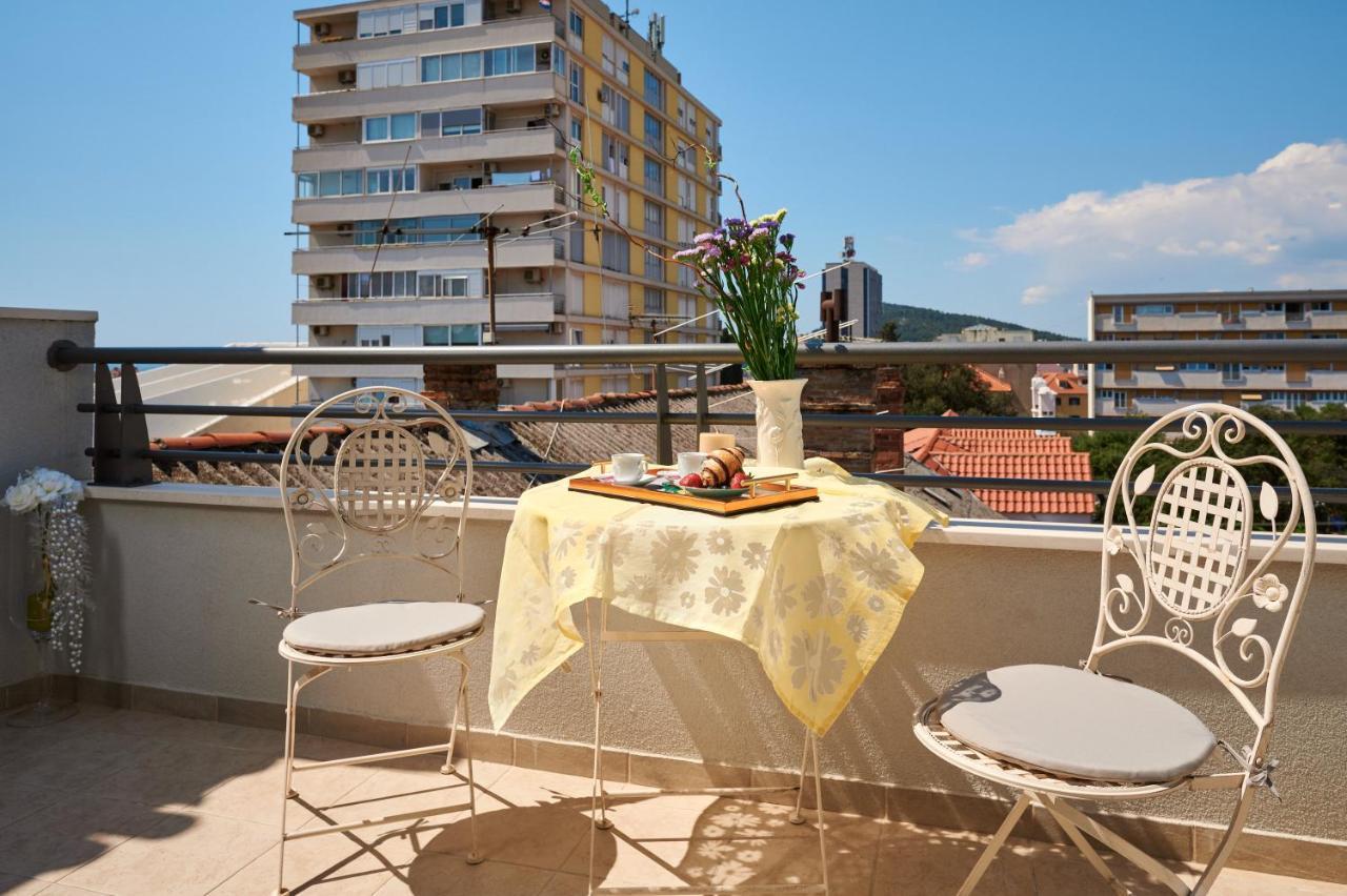 Modern & Spacious Rooftop Apartment With Natual Sunlight Split Dış mekan fotoğraf