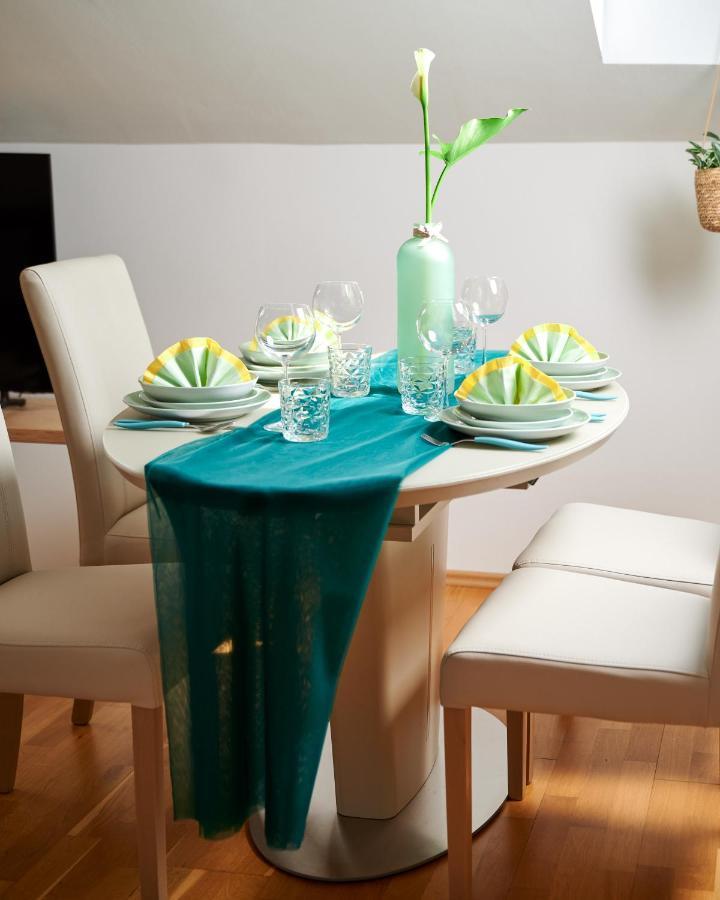 Modern & Spacious Rooftop Apartment With Natual Sunlight Split Dış mekan fotoğraf